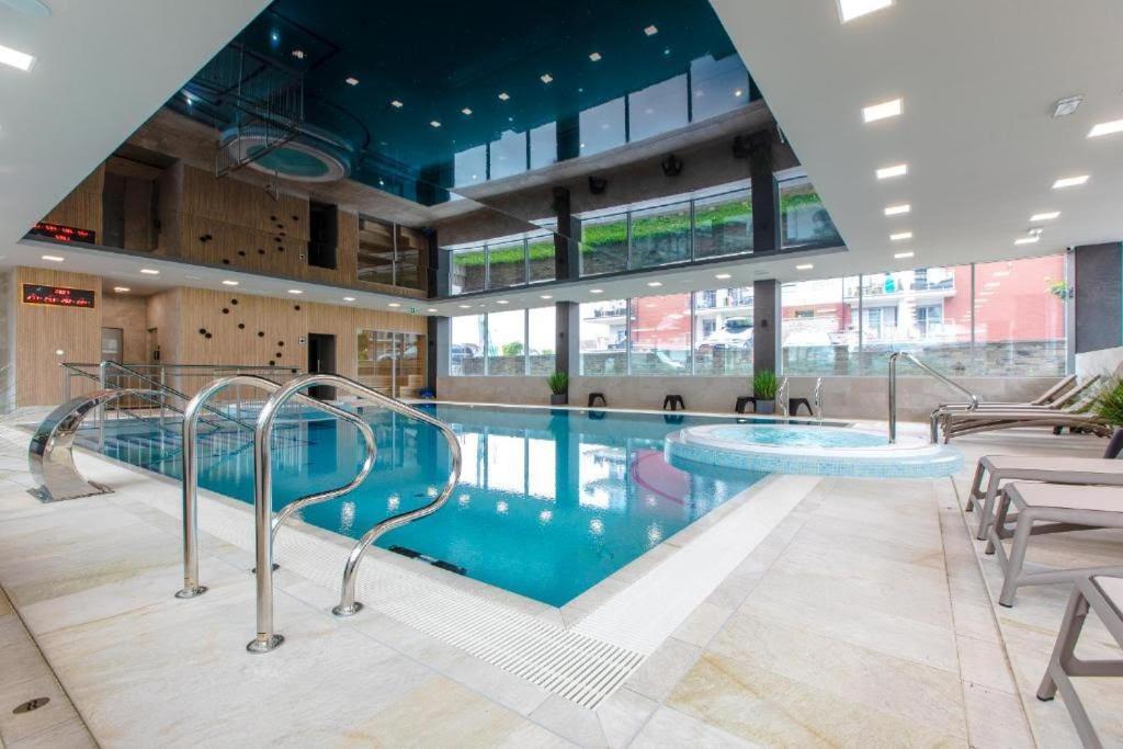 Apartament Faleza Rewal Buitenkant foto